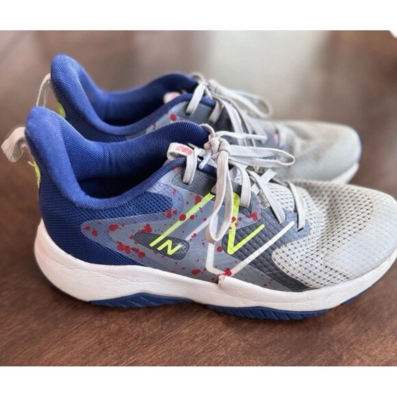 Boys Gray And Blue New Balance Rave Run V2 With Red Accents Sneakers Size 6 - Picture 1 of 7